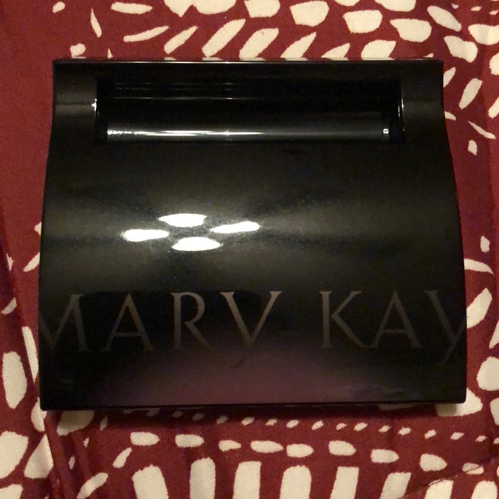 MK compact (unfilled)